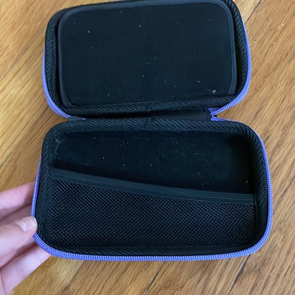 bottom half of new Nintendo 2DS XL purple (FOR PARTS ONLY) + 13 games and more - Picture 7 of 11